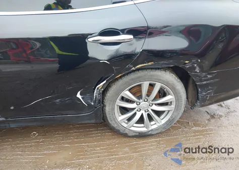 2015 Infiniti Q70 3.7X z USA, uszkodzony, nr VIN JN1BY1ARXFM560245